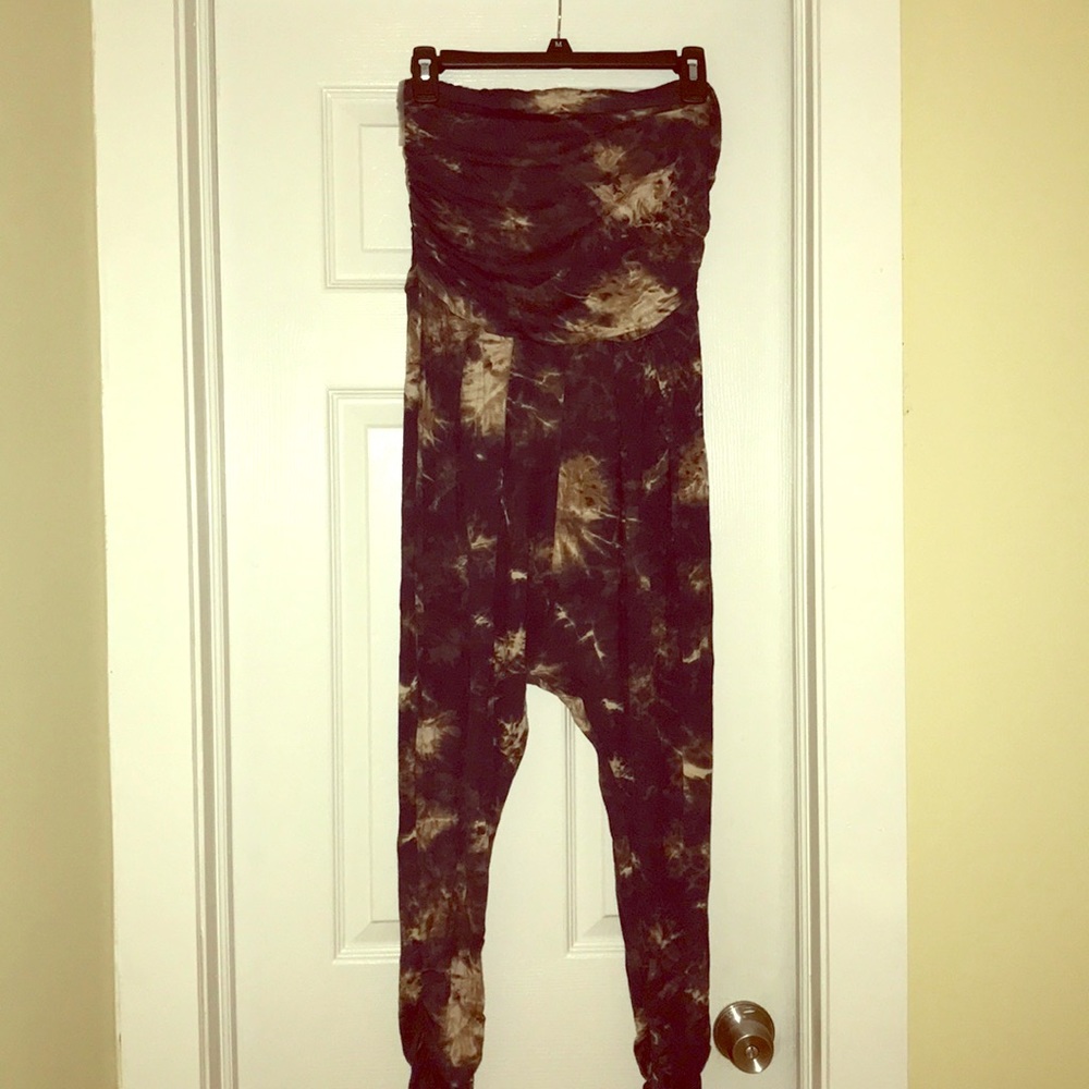 Black bead one piece tye dye outfit